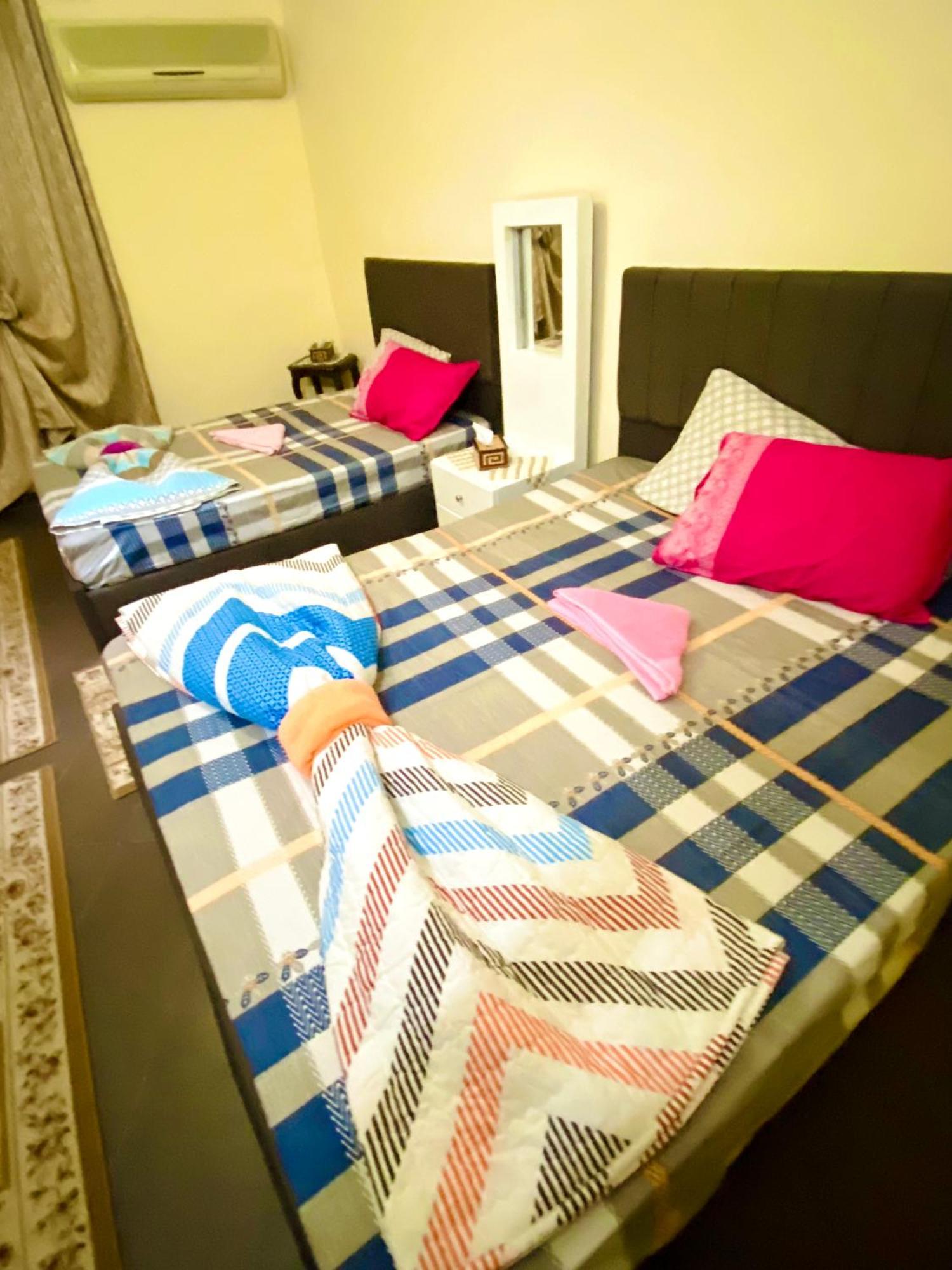Momen Pyramids Inn Kafret el-Gabal Екстериор снимка