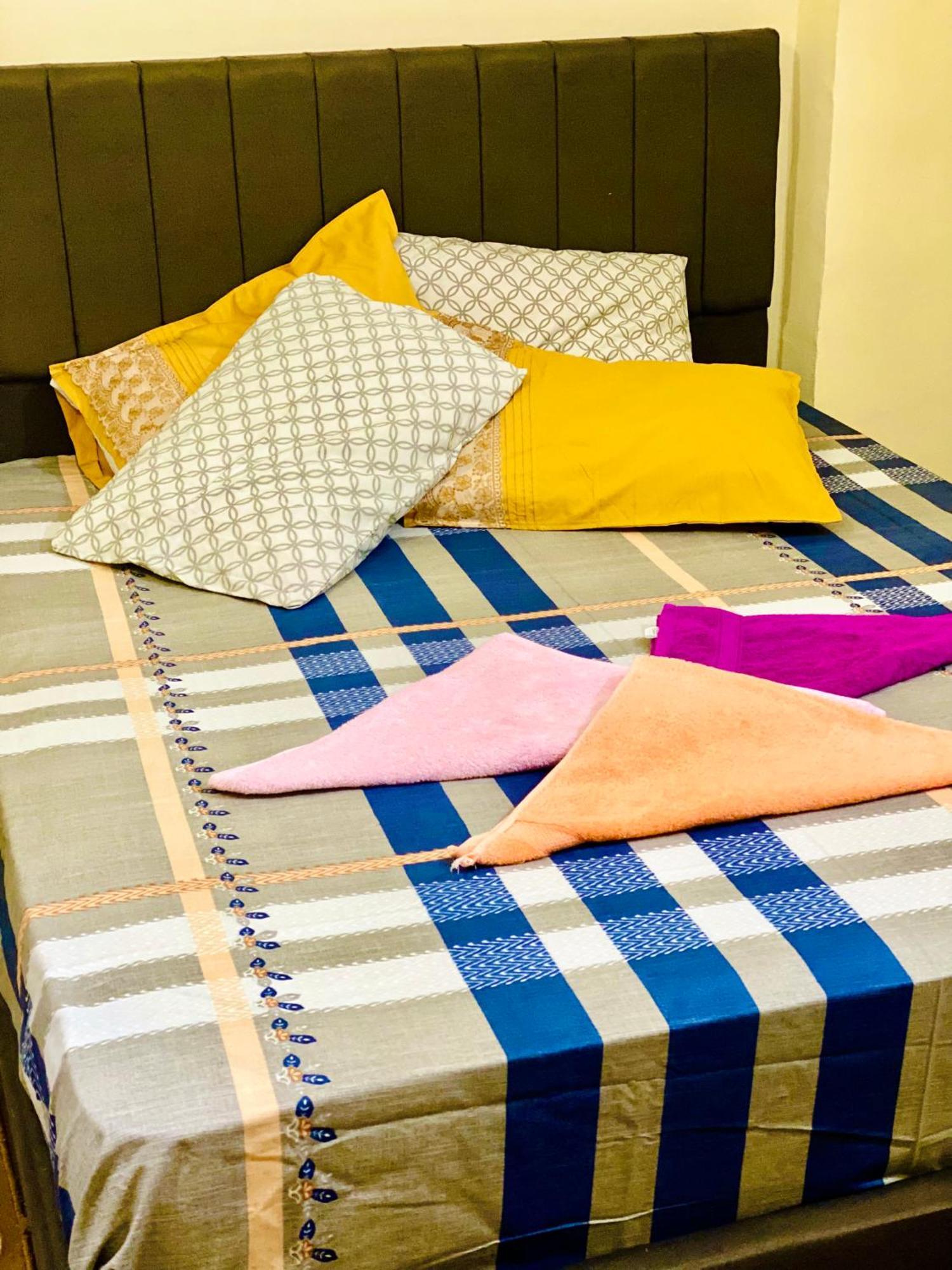Momen Pyramids Inn Kafret el-Gabal Екстериор снимка