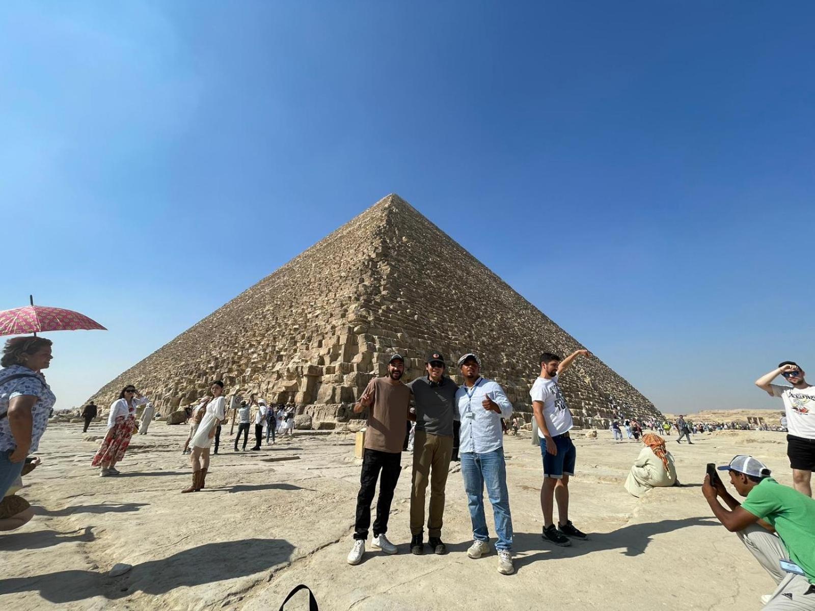 Momen Pyramids Inn Kafret el-Gabal Екстериор снимка