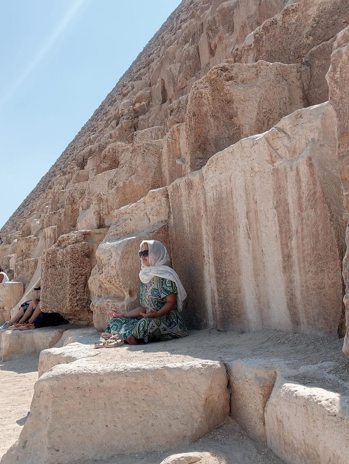 Momen Pyramids Inn Kafret el-Gabal Екстериор снимка